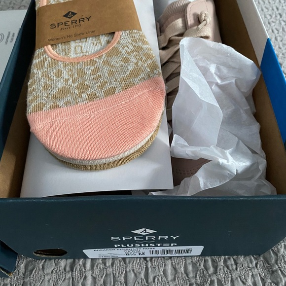 SOLD New Sperry Plush Step- Breaker Plush LTT Rose with No show liner socks 8.5 - Picture 4 of 6